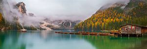 Panorama des Pragser Wildsees, Dolomiten, Italien