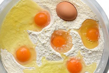 Eggs in flour by Ulrike Leone