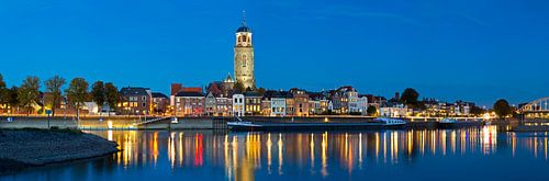 Panorama Deventer met Lebuïnuskerk van Anton de Zeeuw