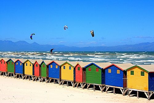 Bunte Badehäuser und Surverparadies in Muizenberg bei Kapstadt