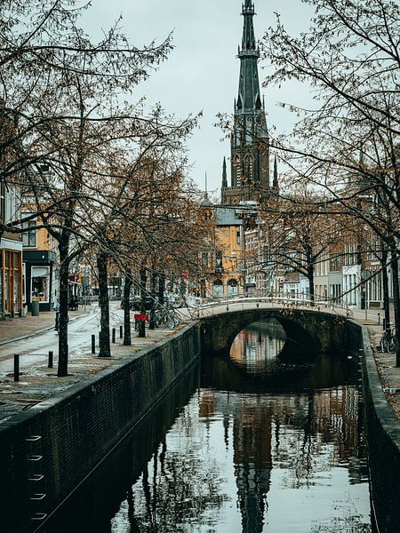 Leeuwarden gracht met kerk van BrotherJourney