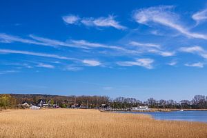 Blick auf den Hafen von Kloster auf der Insel Hiddensee