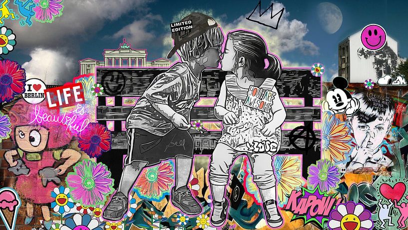 Pop Art Leinwand Wandkunst Bild Kids kissing Streetart Berlin life is beautiful von Julie_Moon_POP_ART