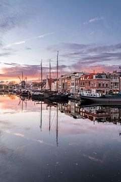 Leiden - A quiet Galgewater, standing (0094) by Reezyard