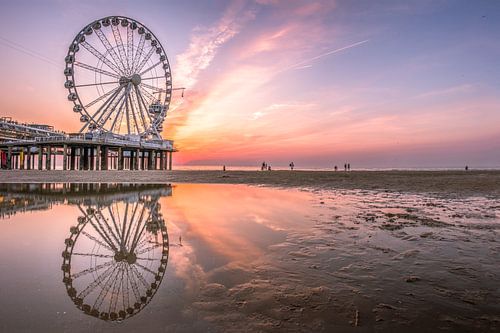 Scheveningen strand zonsondergang pier