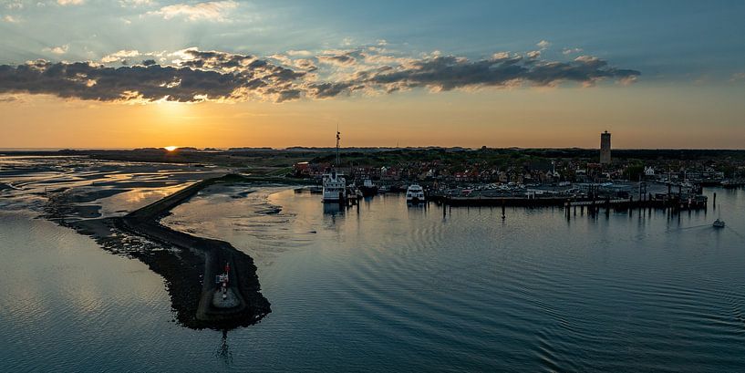 West Terschelling in the evening light by Evert Jan Kip