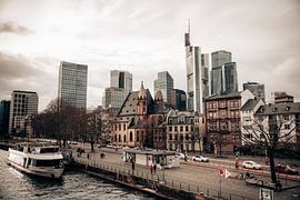 Frankfurt am Main Skyline | Historische Architektur & Moderne | Fine Art Fotografie | Deutschland Wandkunst von Namoto Photography
