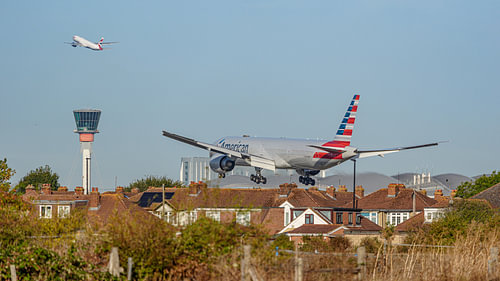 Low-altitude therapy on Myrtle Avenue: where jet engines brush your hair.