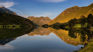 Sonnenuntergang Oppstrynvatnet, Norwegen von Adelheid Smitt
