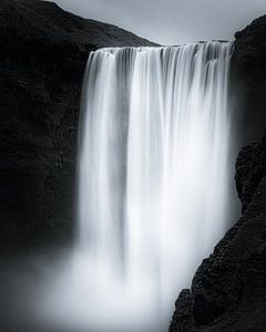 Le Skogafoss en noir et blanc