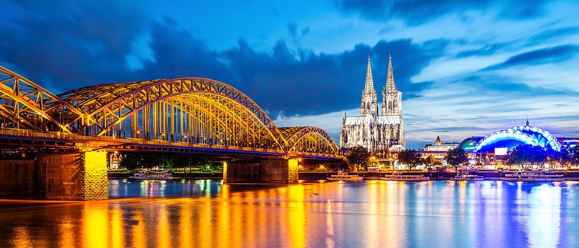 Cologne la nuit par Günter Albers