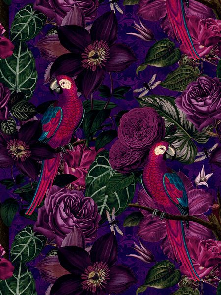 Sfeervol exotisch bloemenpatroon met vogels in donkerpaarse en bordeauxrode tinten van Andrea Haase