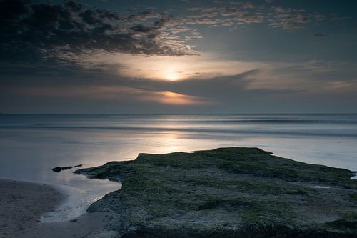 Cap Blanc-Ne, beach at night.