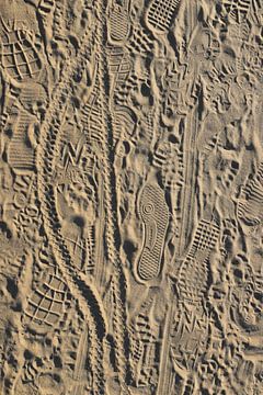 Footprints in the sand van Jacqueline Gerhardt