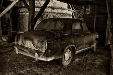 Old Peugeot 403 van Halma Fotografie