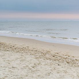 Pastel beach Katwijk 01 van Lisenka l' Ami Fotografie