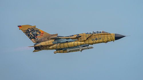 Duitse Panavia Tornado ECR in Tigermeet livery.
