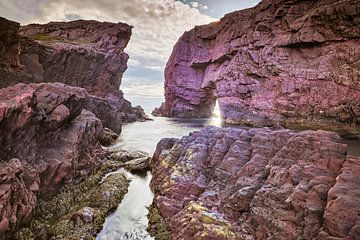 Pont naturel de Tickle Cove (Terre-Neuve).