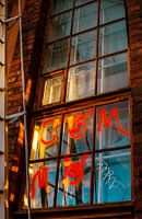 Fenster mit Graffiti