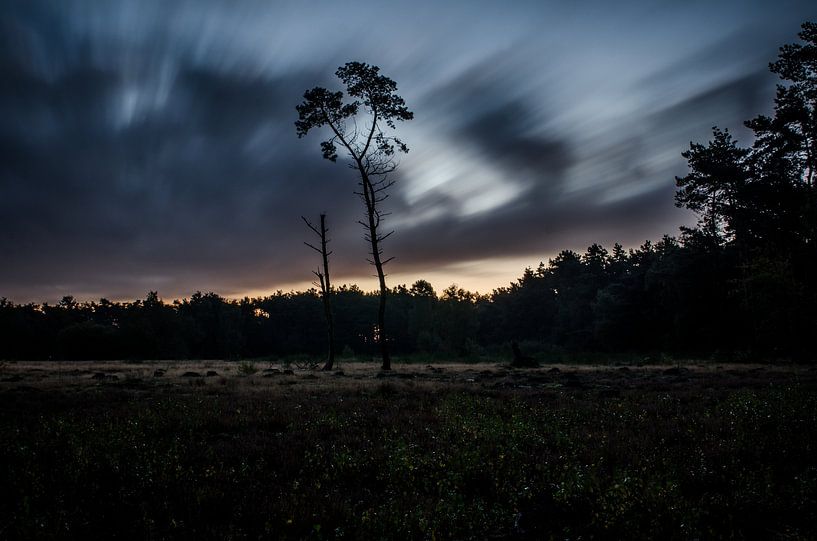Threatening sky by Gert-Jan Meeuwesen
