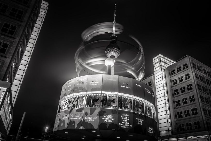 Weltzeituhr in Berlin 01 von ahafineartimages