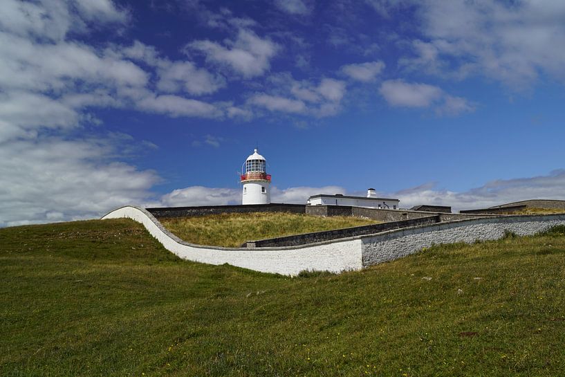 St. John's Point lighthouse at the Donegal Bay in Ireland by Babetts Bildergalerie