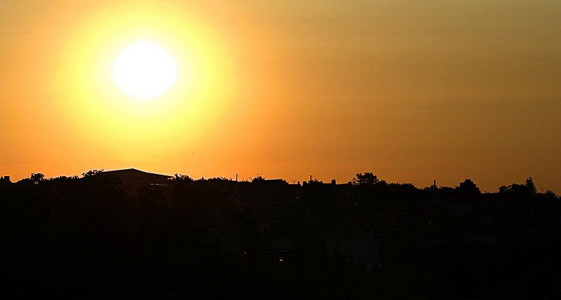 Sonnenaufgang in Granville von Jose Reijinga