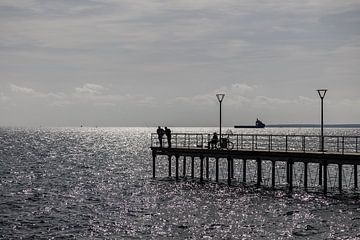 Pier in Limasol Cyprus met vissers