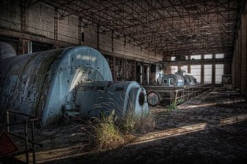 Abandoned powerplant 2 (Urbex) by Eus Driessen