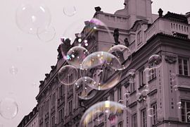 Bubbles in Prague