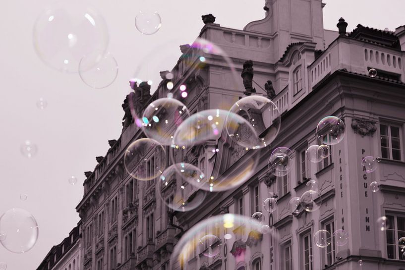 Zeepbellen in Praag von Manon Sloetjes