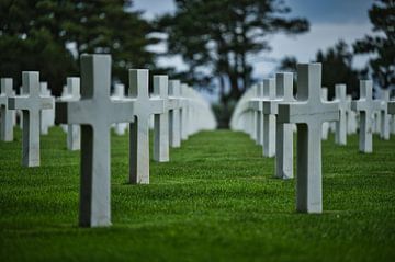 American cemetery by Jim Looise