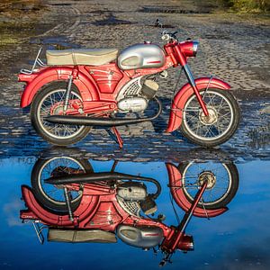 Zündapp KS100  mit Spiegelung