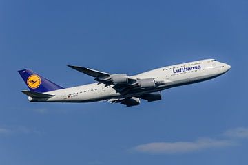 Lufthansa Boeing B747-8 is opgestegen.