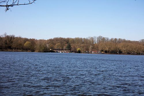 Impressies van het Baldeney-meer in Essen, Duitsland