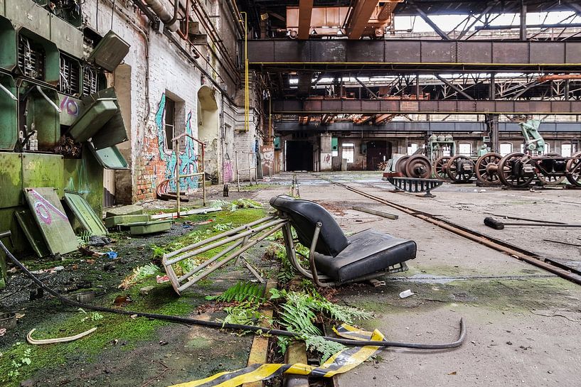 Verfall einer Alten Fabrik in der ehemaligen DDR von Animaflora PicsStock