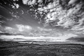 Jökulsárlón – Wolkenlucht boven de lagune van Stedelijke landschappen - Rick Van der Poorten Fotografie