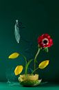 Stilleven ‘Gele tulpen in het groen’ van Willy Sengers thumbnail