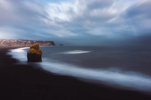 Iceland Reynisfjara beach and rainbow