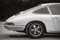 Porsche 911 Carrera klassieke sportwagen in zwart wit