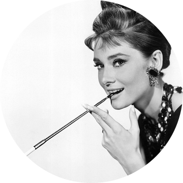 Audrey Hepburn in de film Breakfast At Tiffany's van Bridgeman Images
