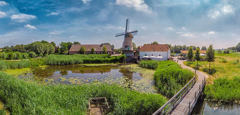 De Kilsdonkse Molen, een watervluchtmolen, Heeswijk Dinther, , Noord-Brabant, Nederland van Rene van der Meer