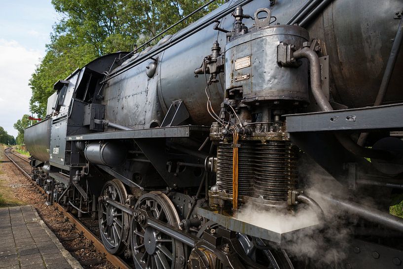 Historische Dampflokomotive am Bahnhof von Ger Beekes