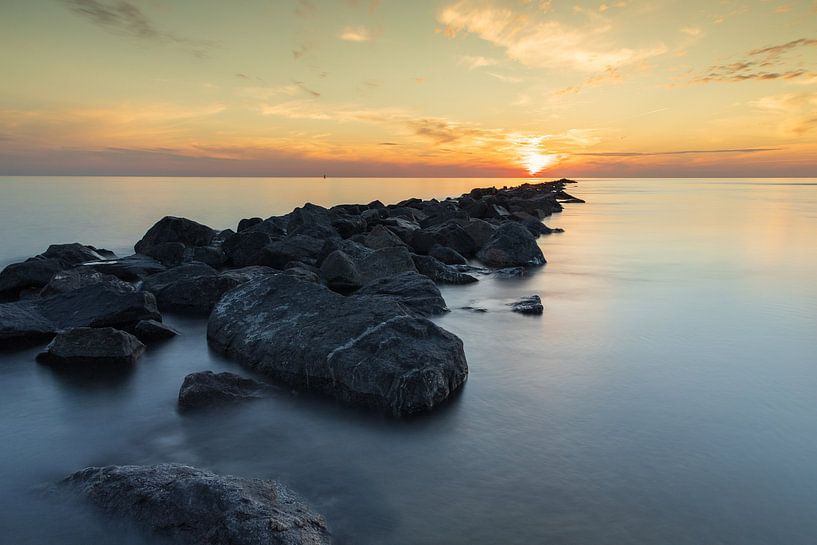 Magnifique coucher de soleil en mer par Meindert Marinus