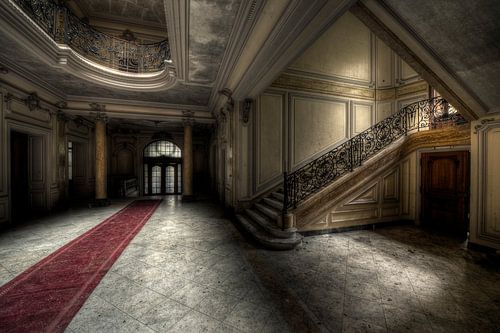 abandoned mansion