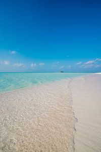 Maldives 9 by Andy Troy