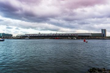 Station Amsterdam by Ricardo Stoelwinder