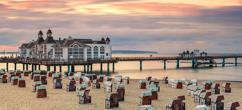 Coucher de soleil sur la plage de Sellin, Rügen, Allemagne par Henk Meijer Photography
