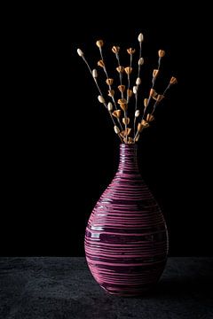 Vase violet sur Thomas van Galen