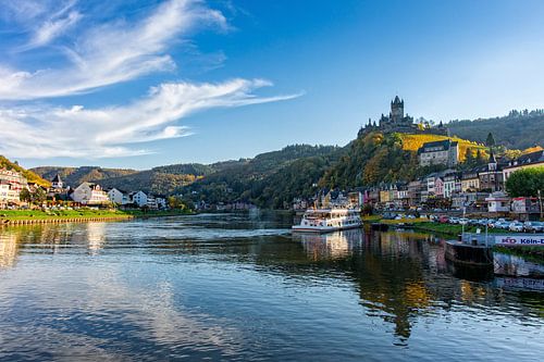Cochem in Duitsland vanaf de rivier de Moezel.